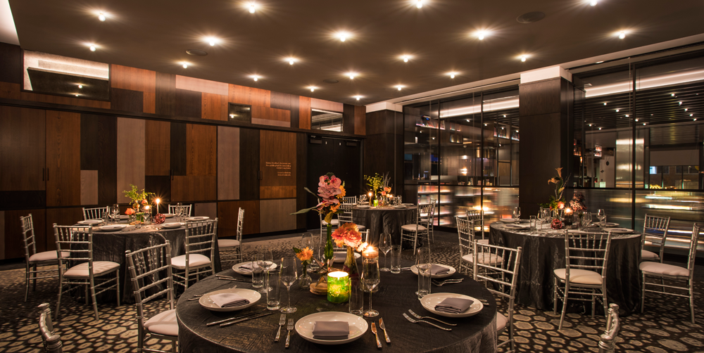Tips for Planning a Party in Chicago | Hotel EMC2, Autograph Collection