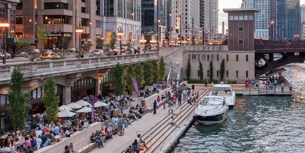 5 Things to do Along Chicago’s Riverwalk